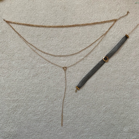 FREE with purchase! Ardene - layered necklace - Picture 2 of 8